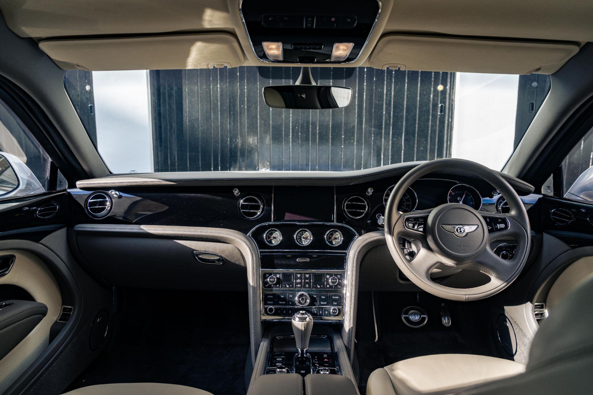 Bentley Mulsanne view 35