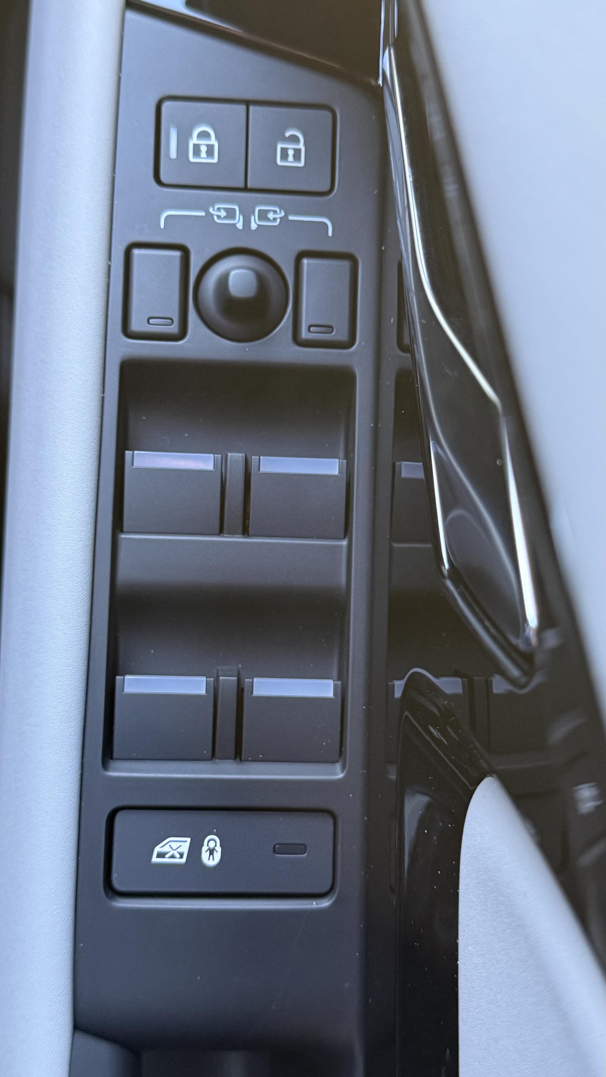 Land Rover Range Rover Evoque view 33