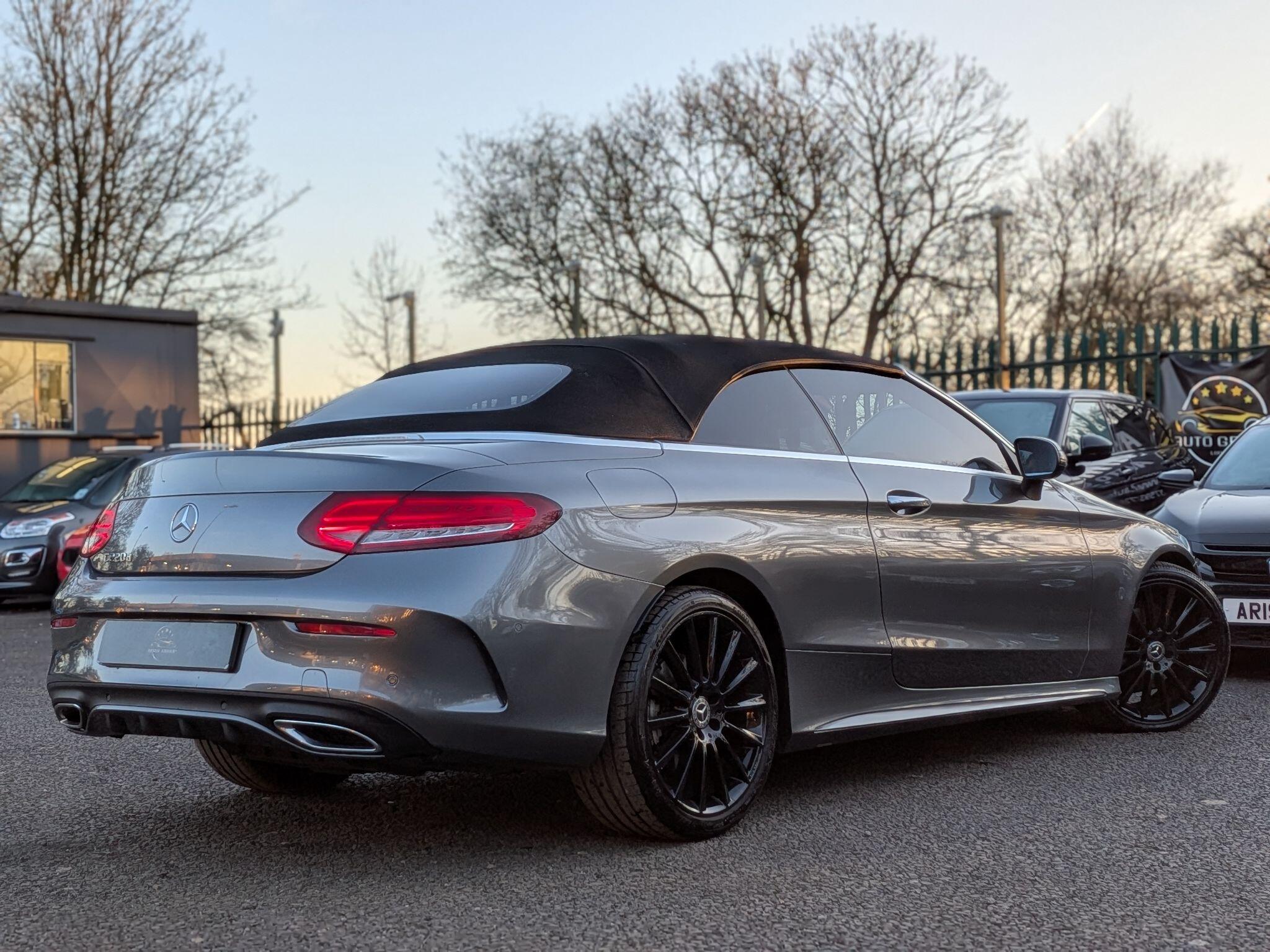 Mercedes-Benz C Class view 12