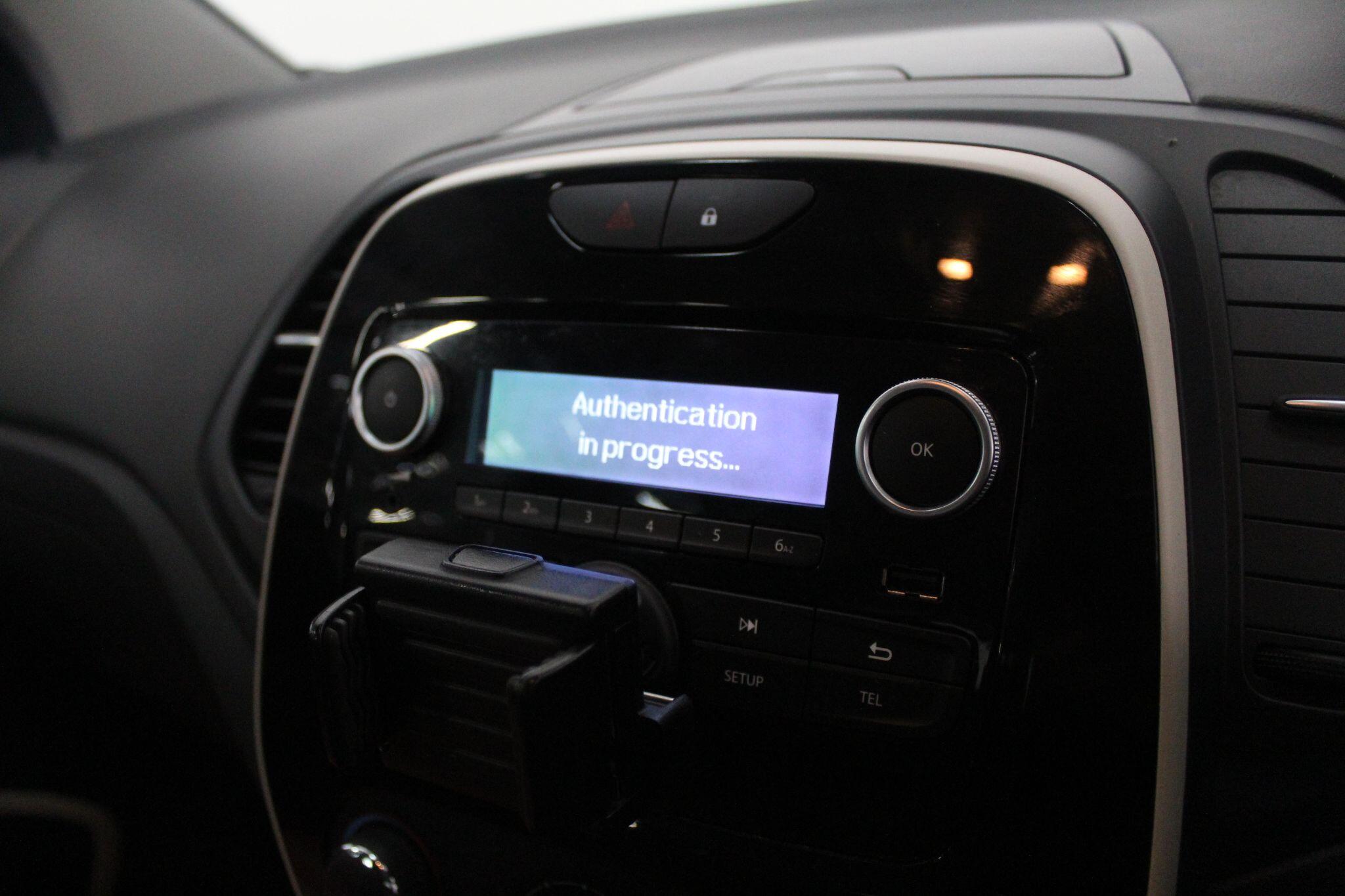 Renault Captur view 32