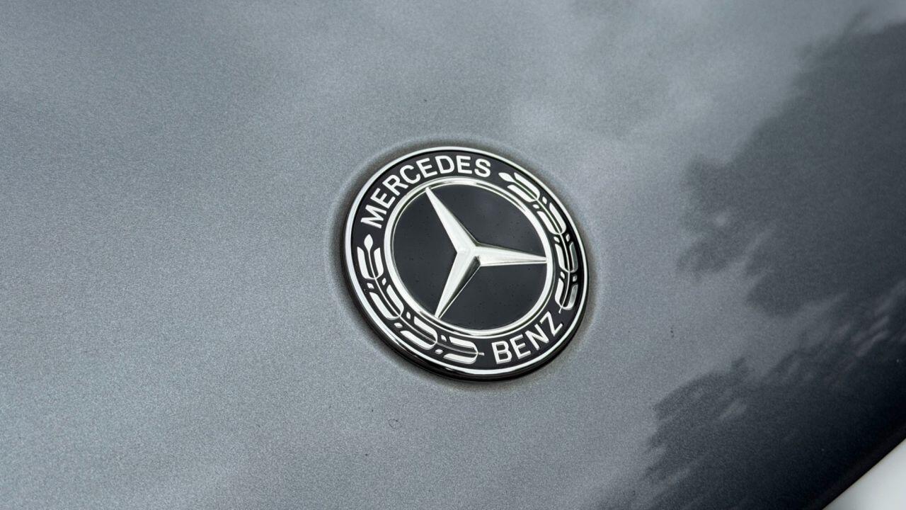 Mercedes-Benz GLC view 40