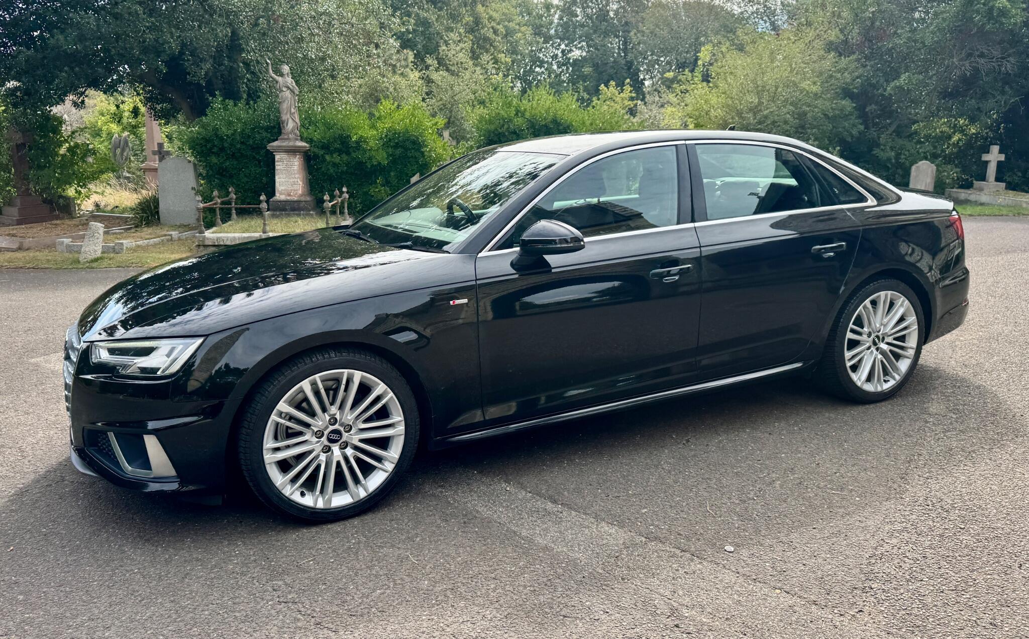 Audi A4 view 3