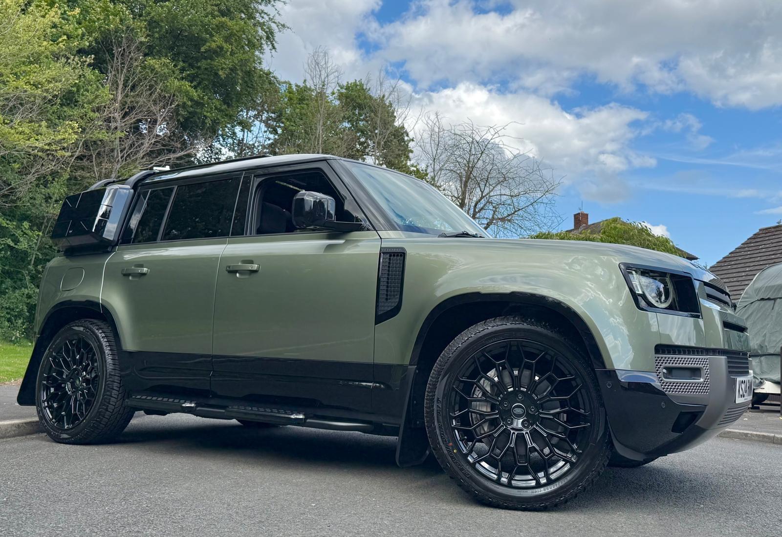 Land Rover Defender view 73