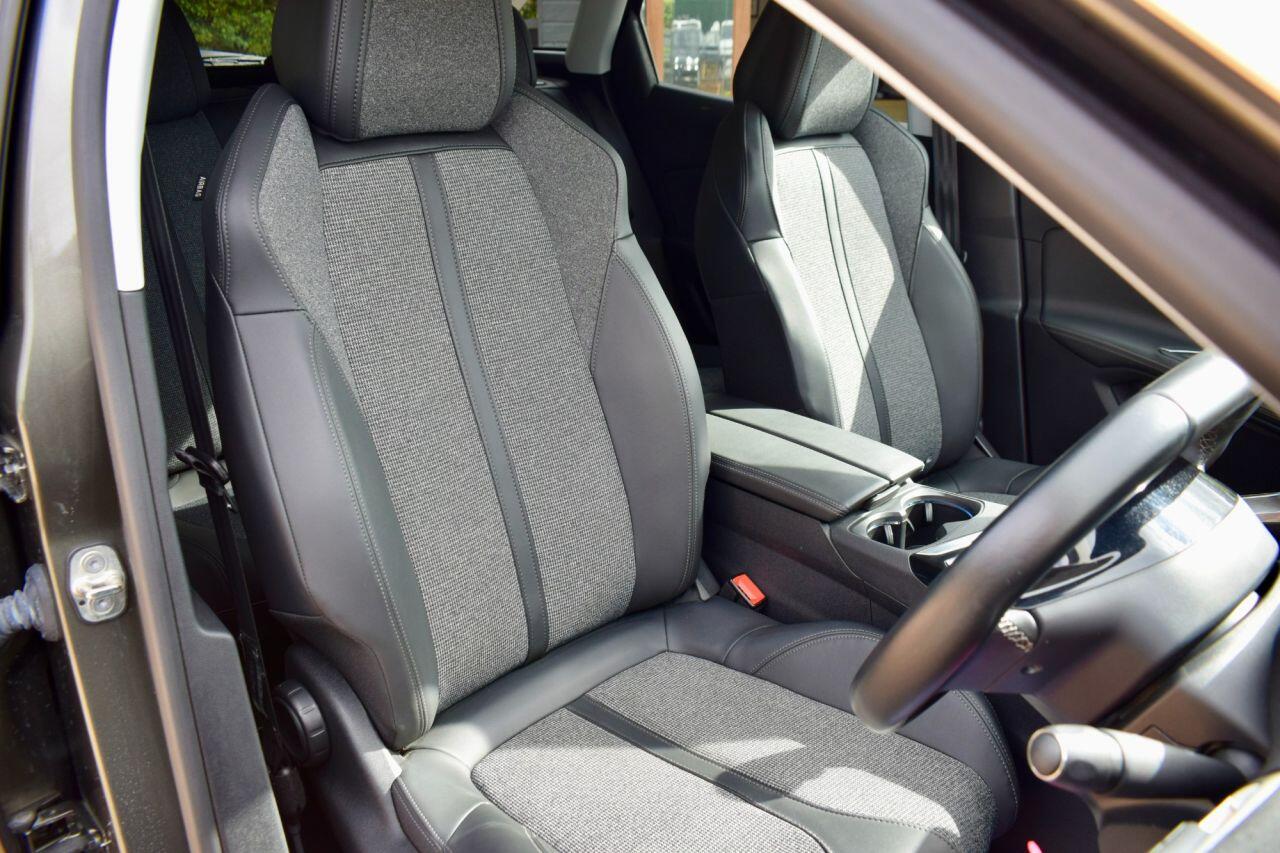 Peugeot 3008 view 29