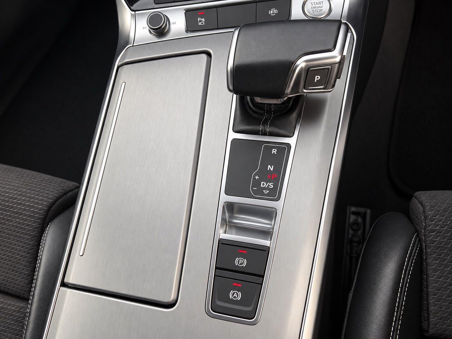 Audi A6 view 27