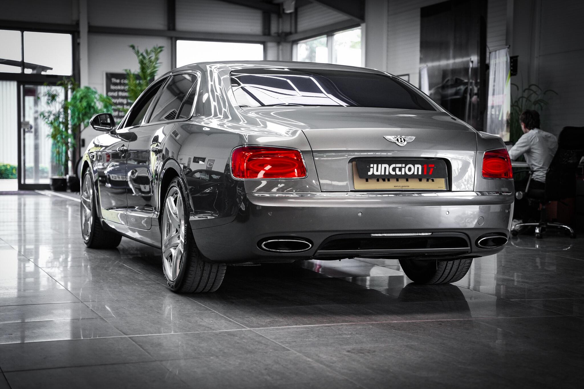 Bentley Flying Spur view 14
