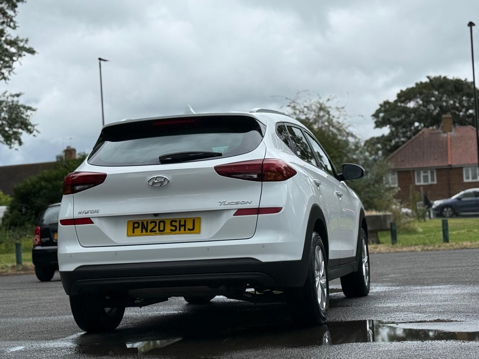 Hyundai Tucson view 16