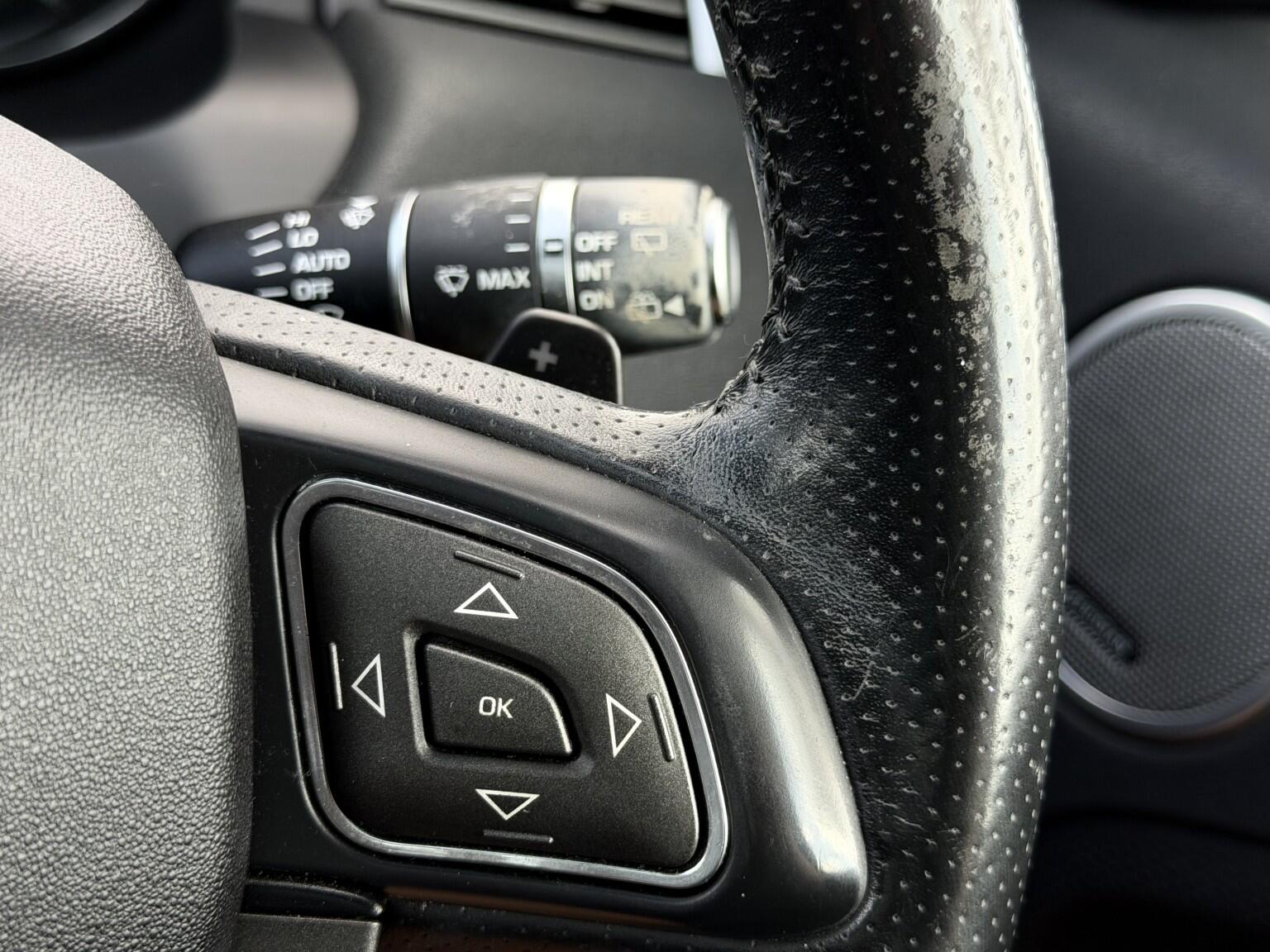 Land Rover Range Rover Evoque view 28