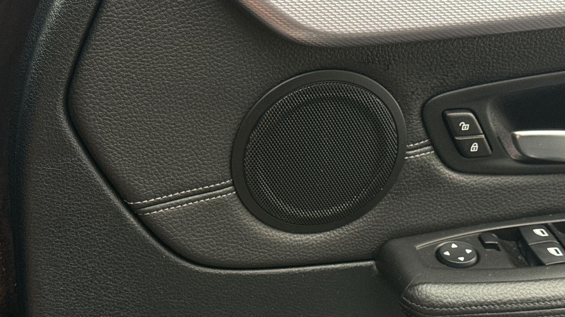 BMW 2 Series view 21