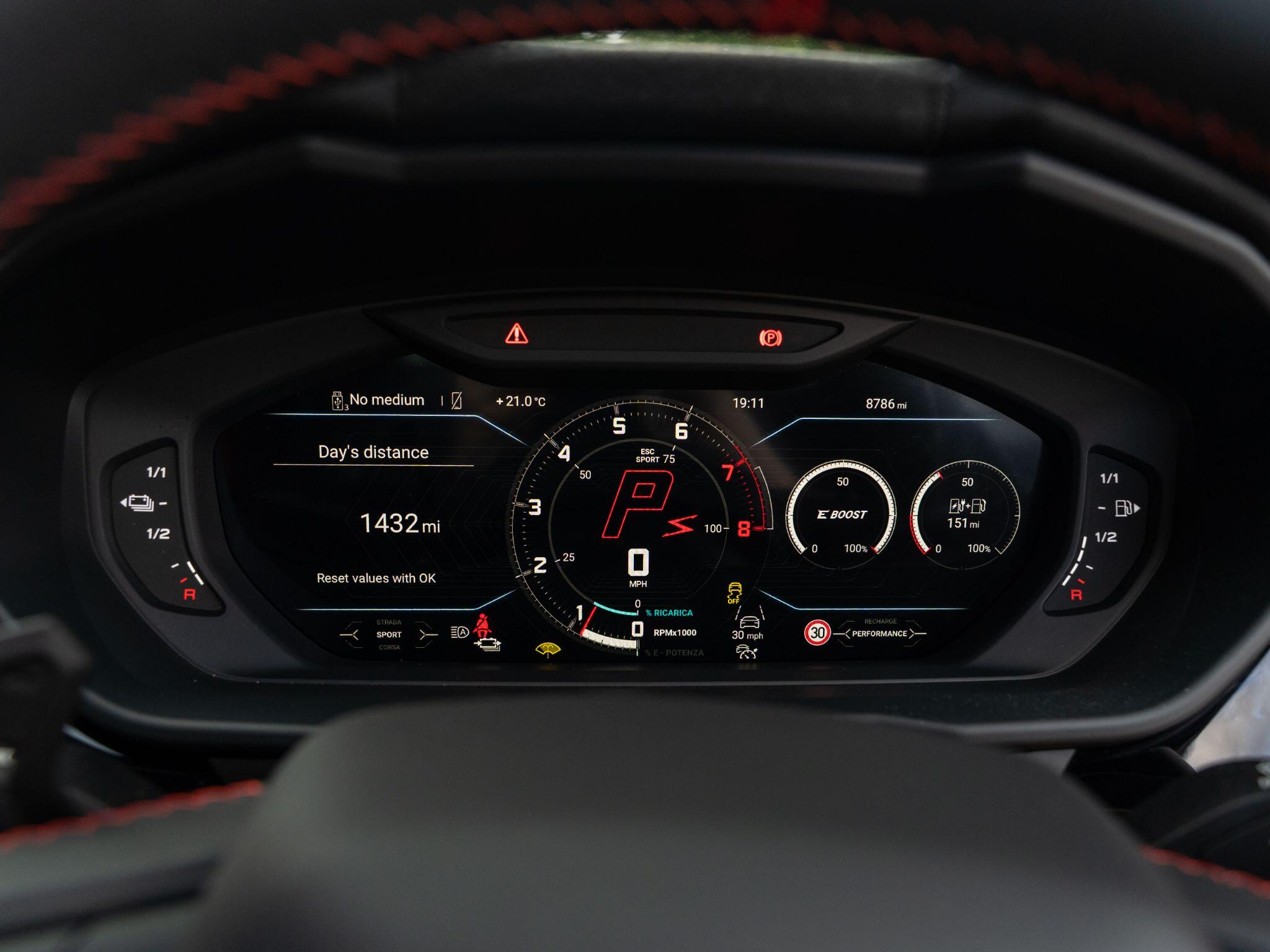 Lamborghini Urus view 65