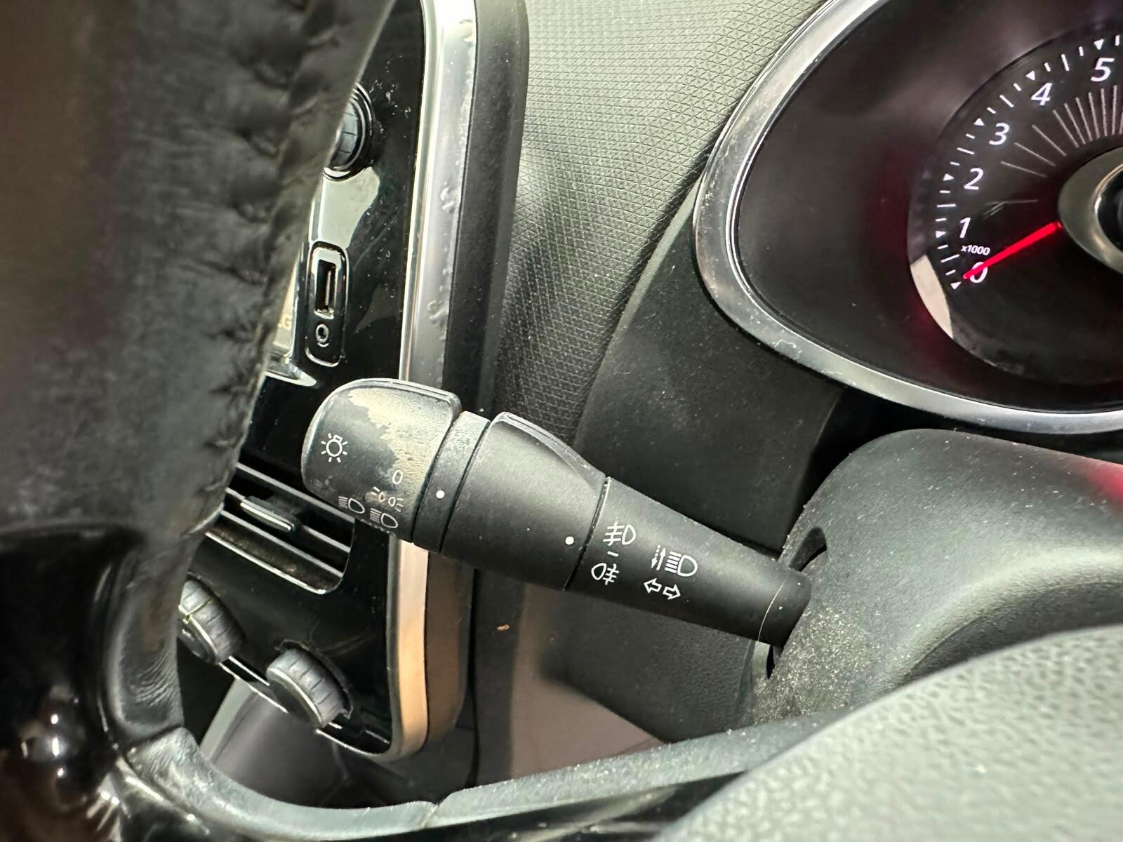 Renault Clio view 42
