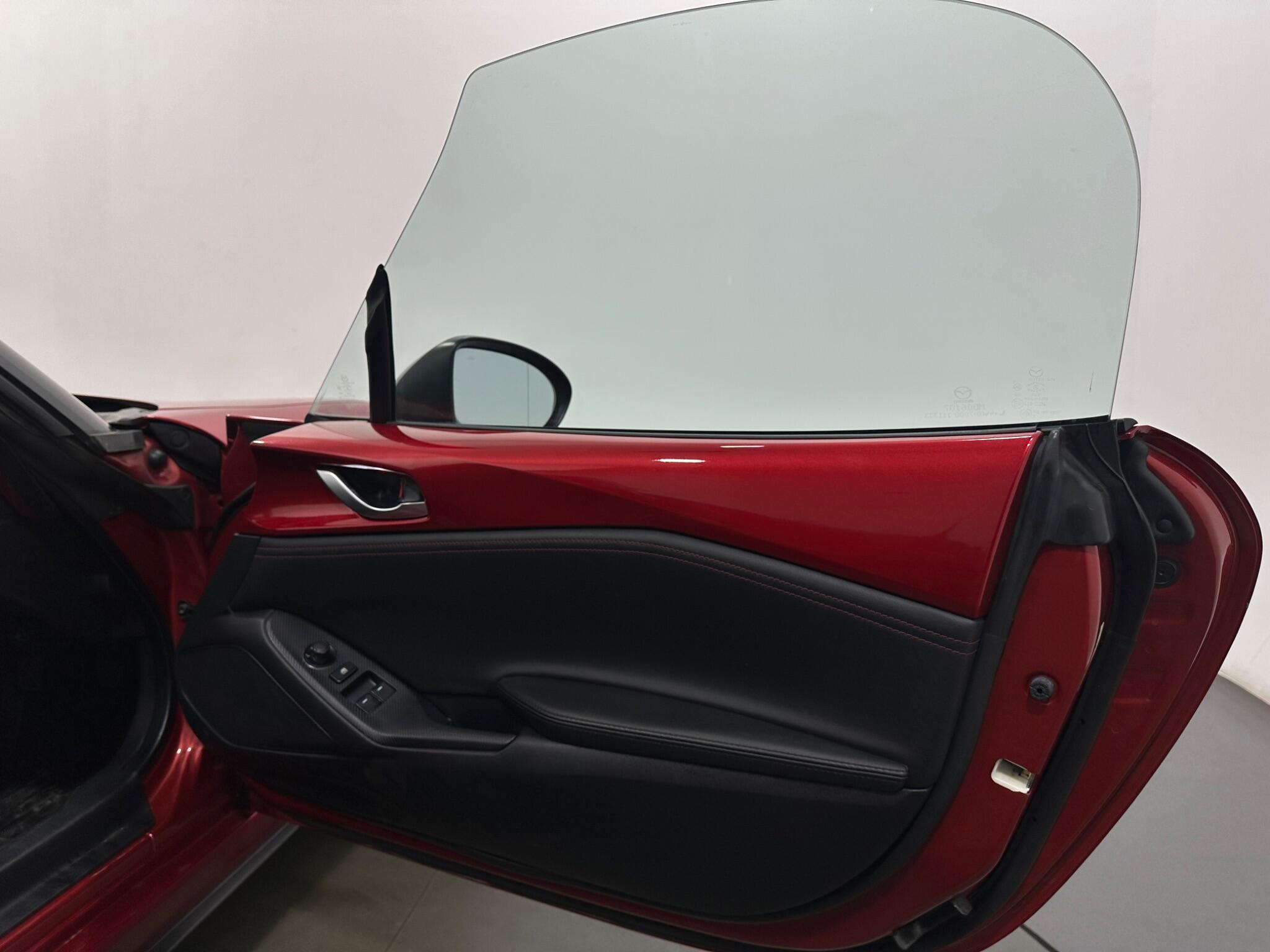 Mazda MX-5 view 28