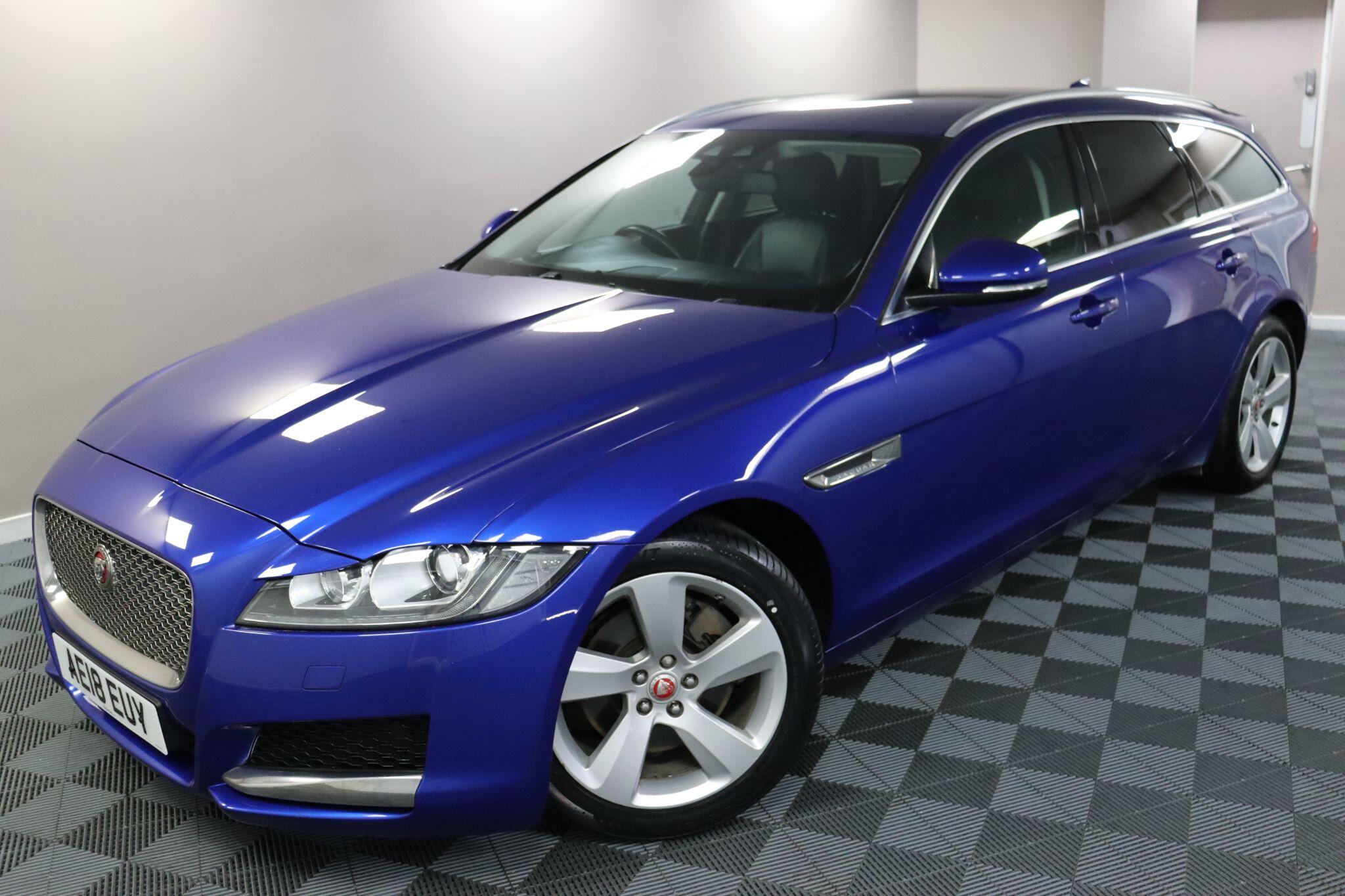Jaguar XF view 20
