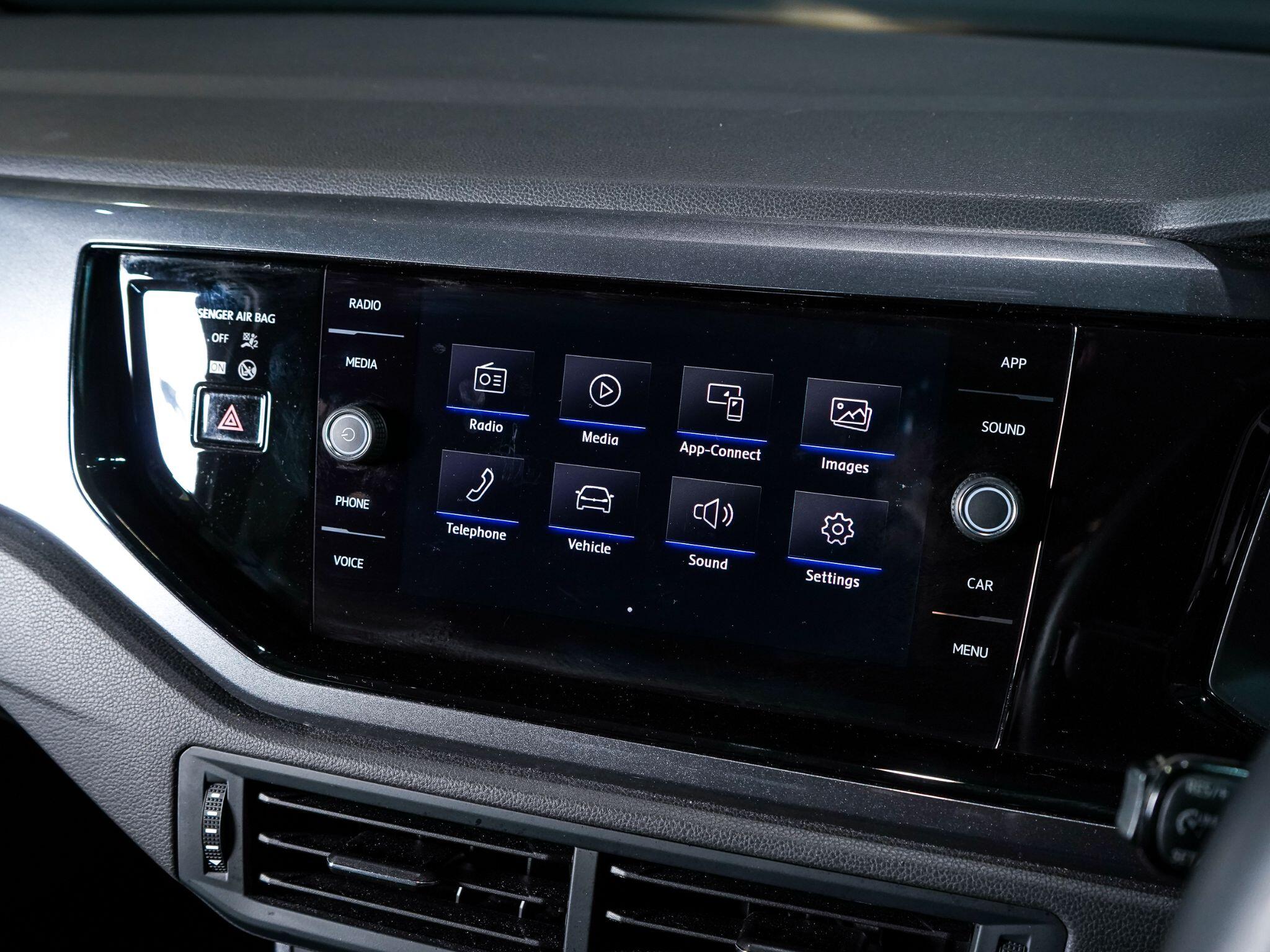 Volkswagen Polo view 24