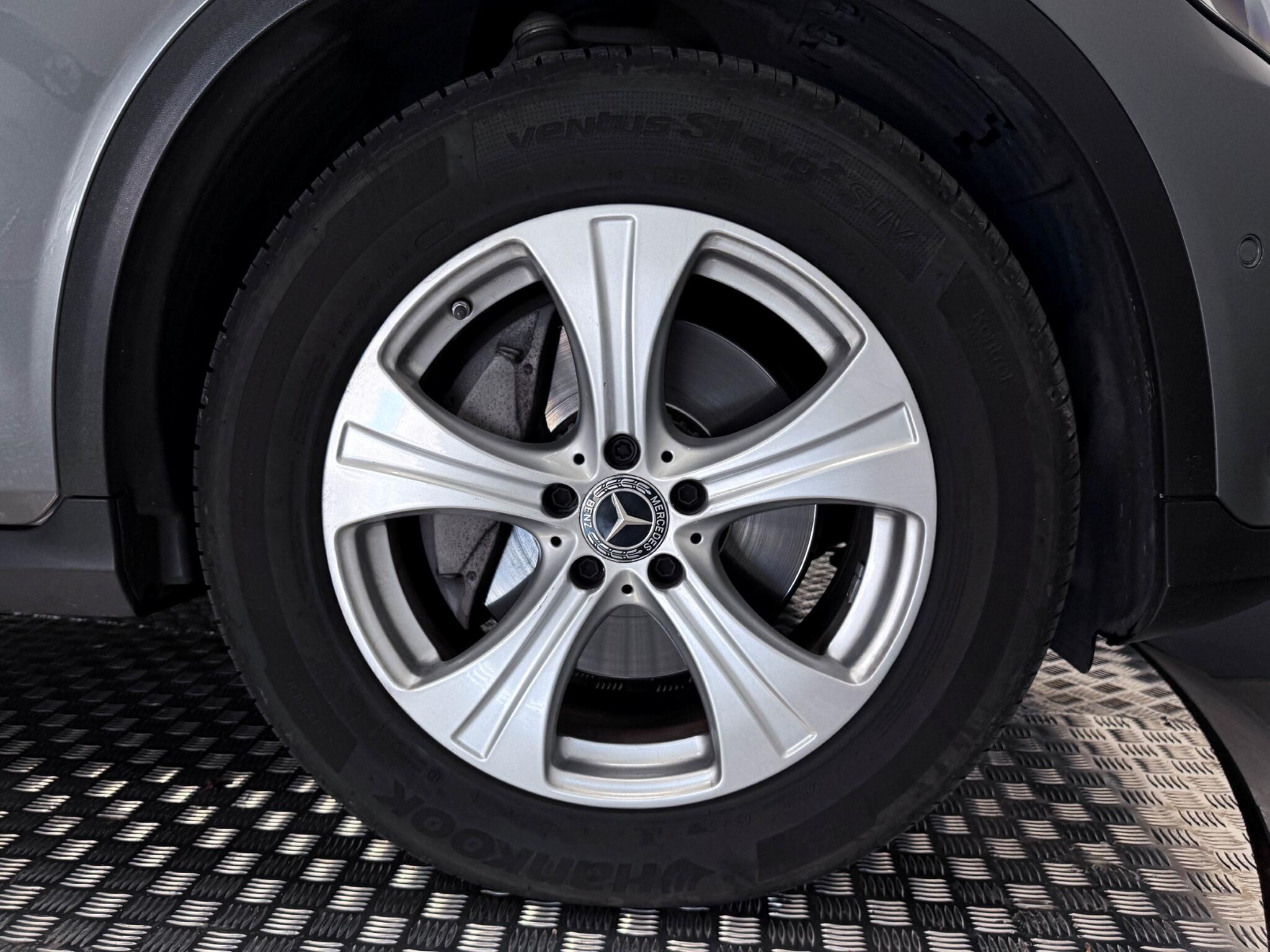 Mercedes-Benz GLC view 63