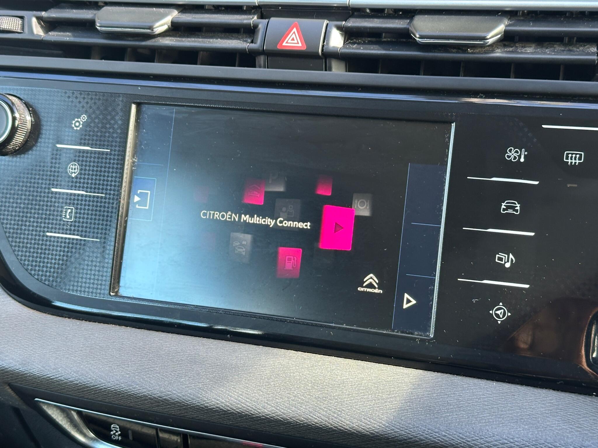 Citroen Grand C4 Picasso view 36