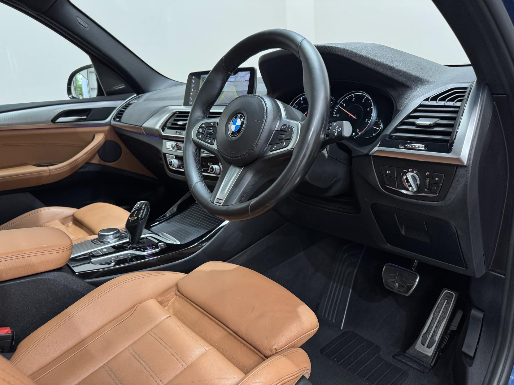 BMW X3 view 19