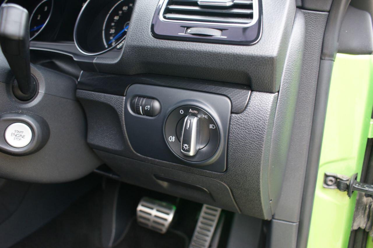 Volkswagen Scirocco view 41