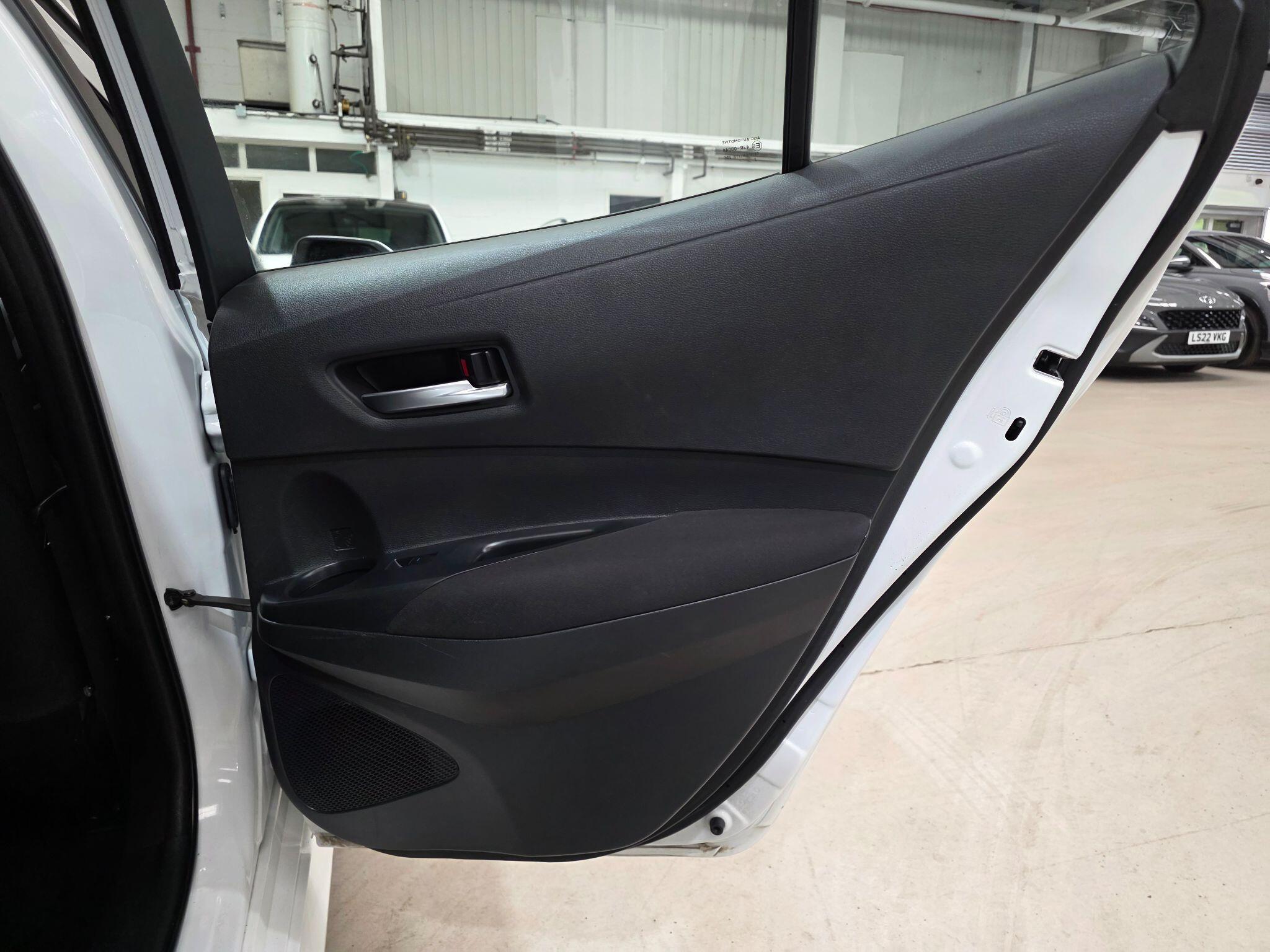 Toyota Corolla view 18
