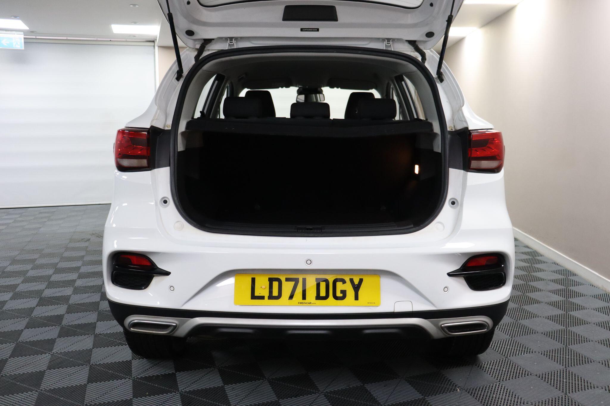 MG MG ZS view 14