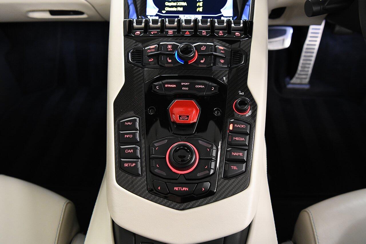 Lamborghini Aventador view 21