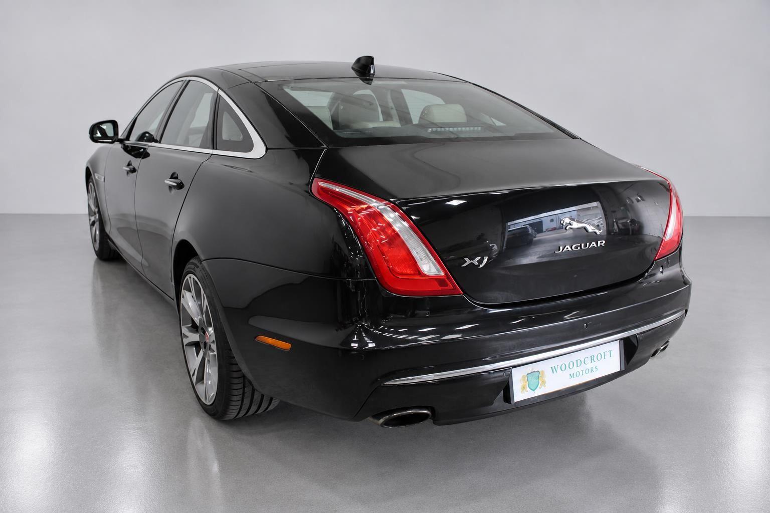 Jaguar XJ view 7