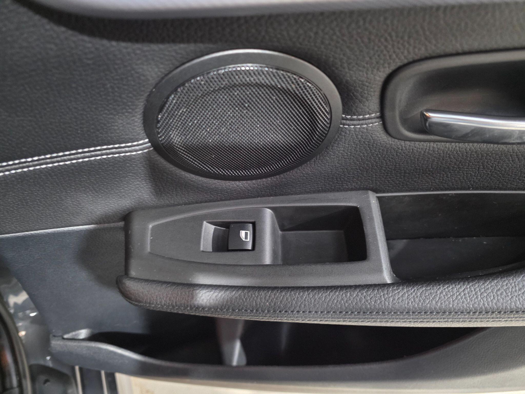 BMW 2 Series view 24