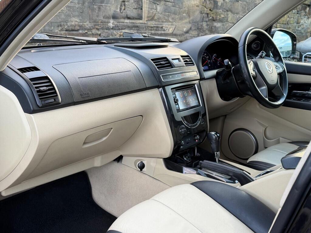 KGM Rexton view 15