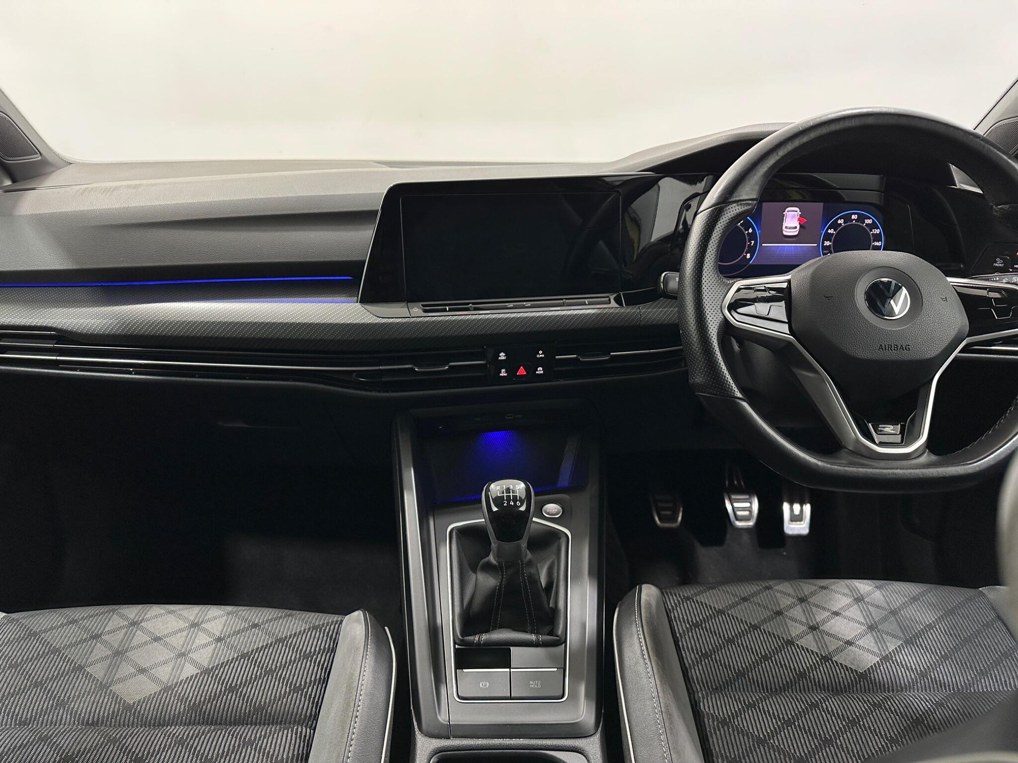 Volkswagen Golf view 19