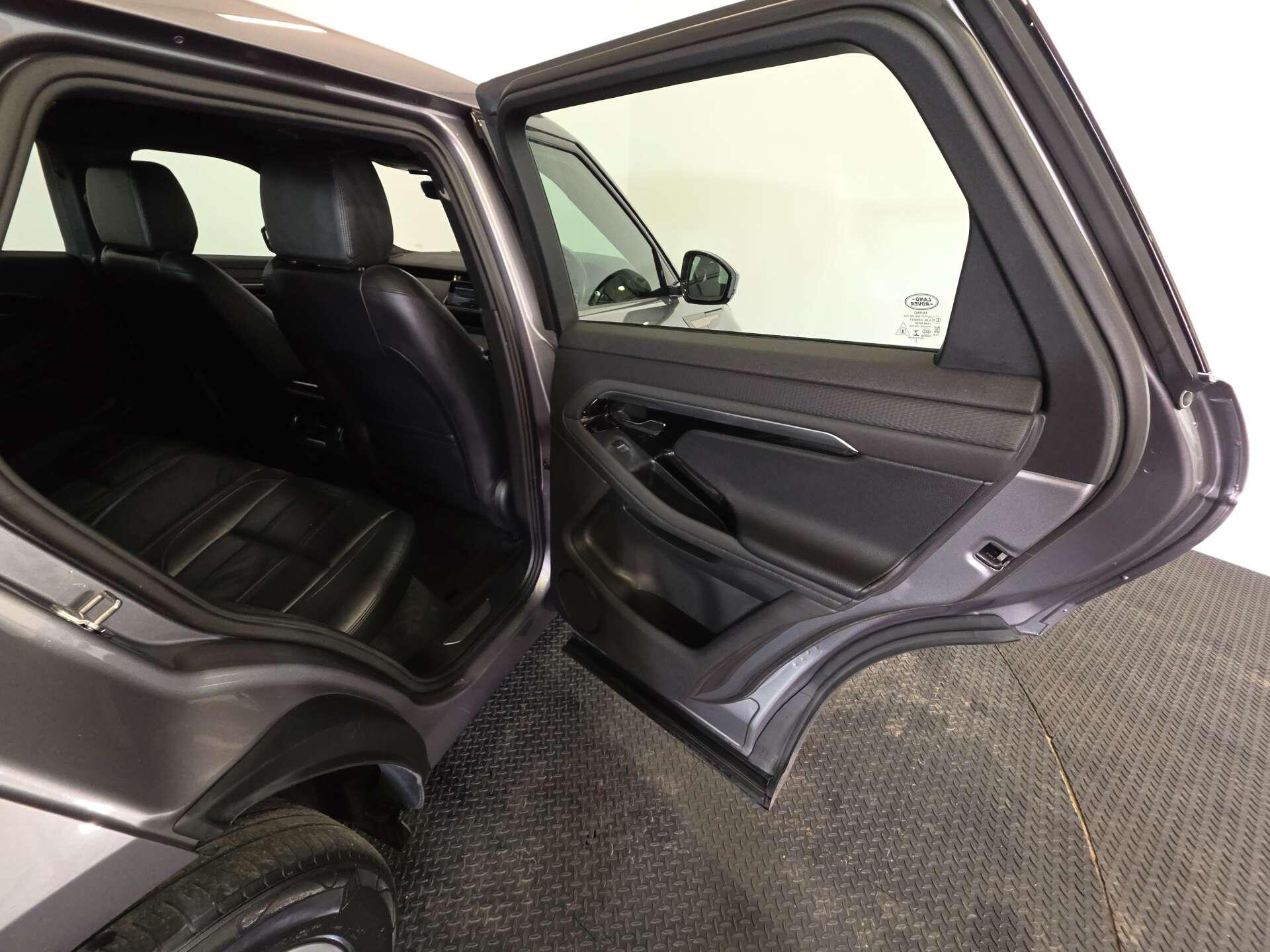 Land Rover Range Rover Evoque view 42