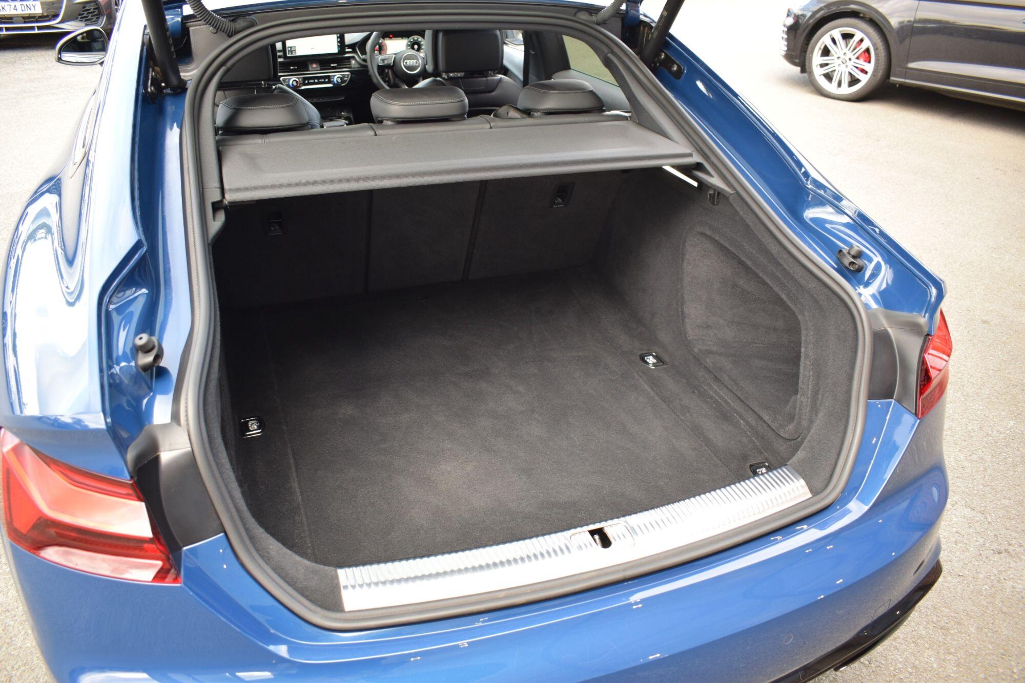 Audi A5 view 21