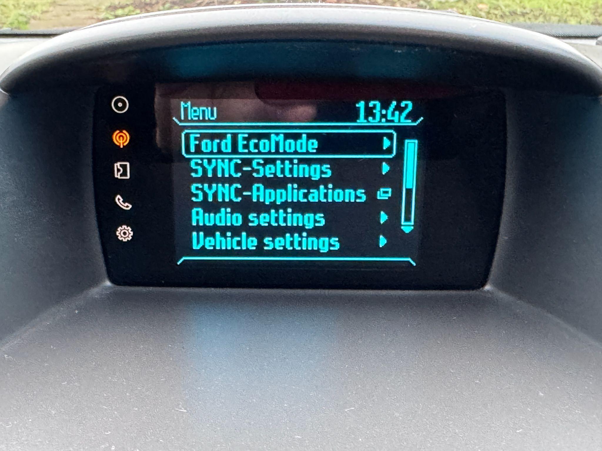 2016 Ford Fiesta image 27