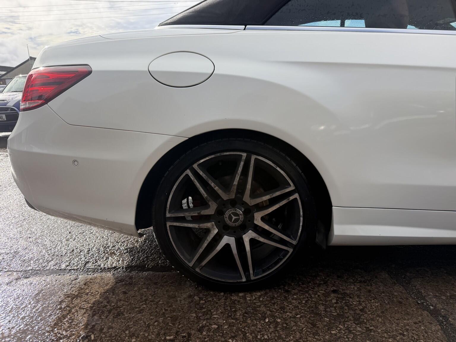 Mercedes-Benz E-Class view 58