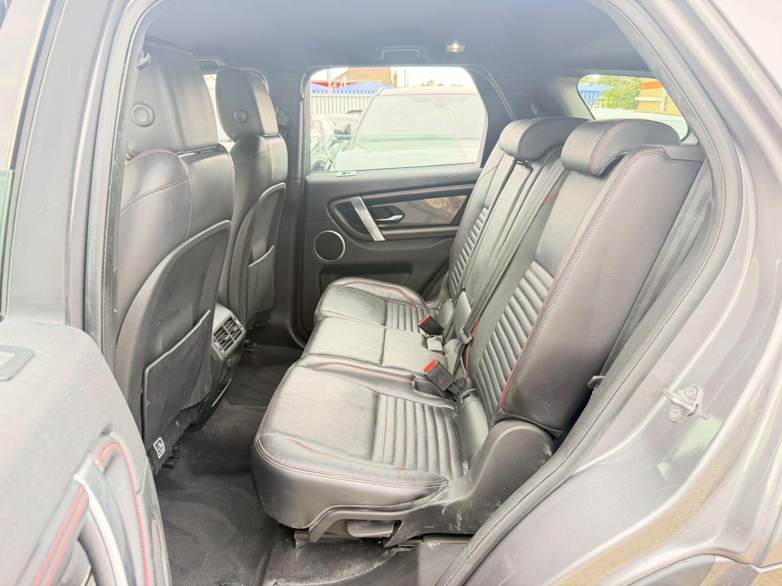Land Rover Discovery Sport view 15