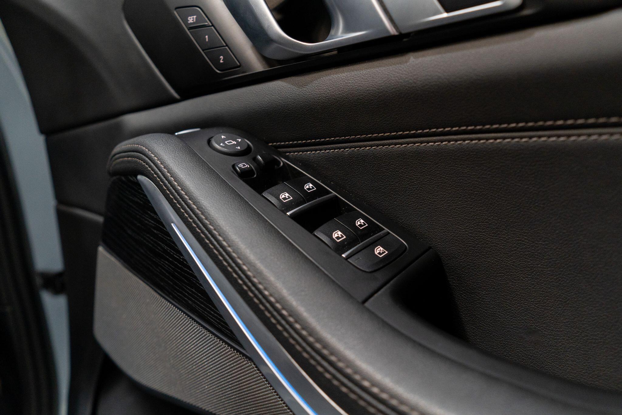 BMW X5 view 39