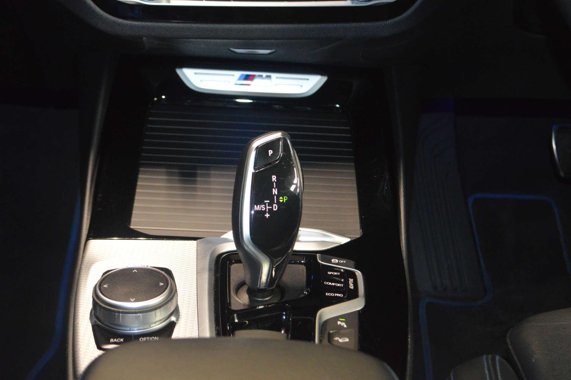 BMW X3 view 24