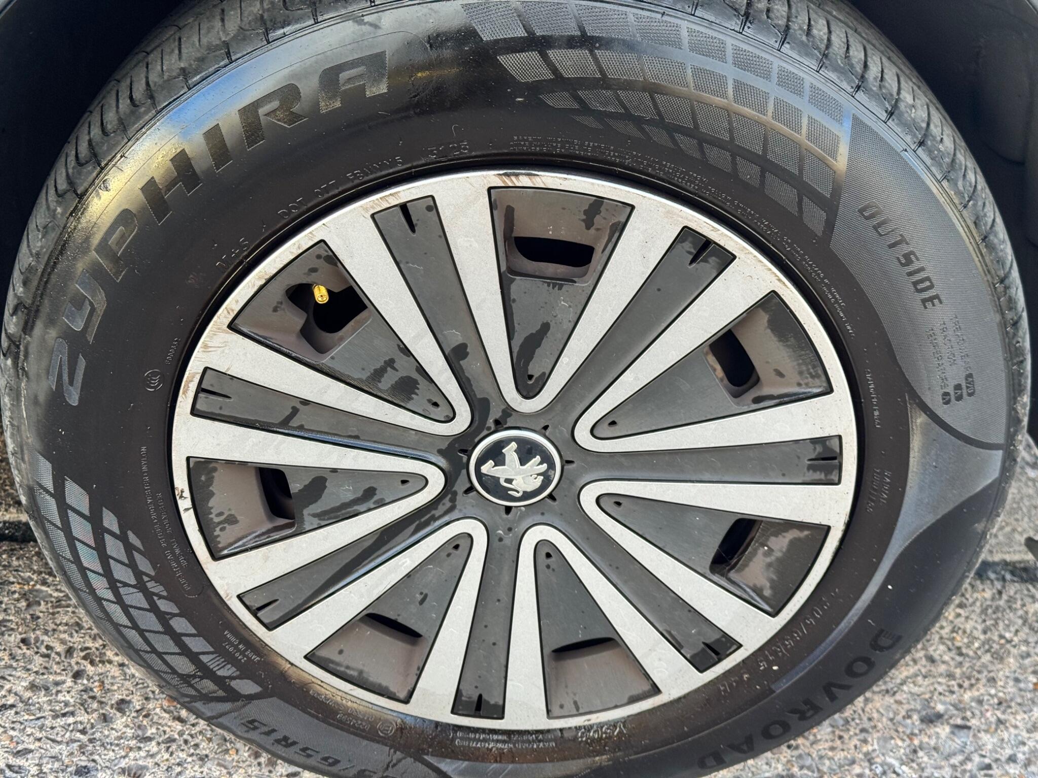 Peugeot Partner Tepee view 37