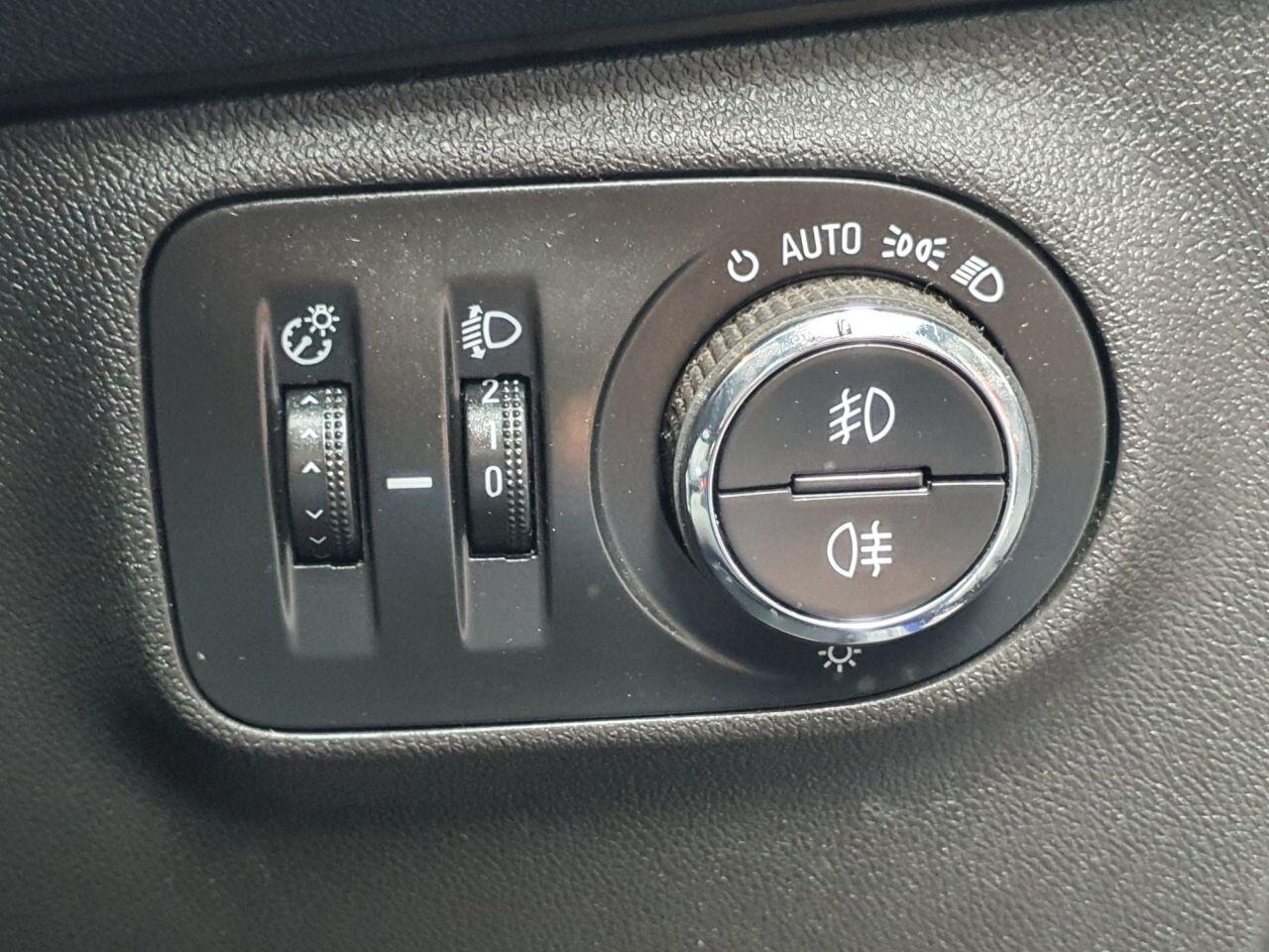 Vauxhall Corsa view 29