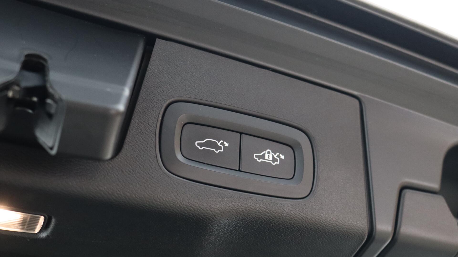 Volvo XC60 view 34