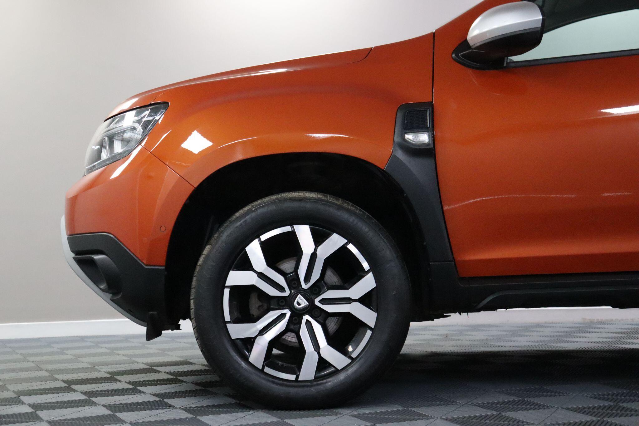 Dacia Duster view 30