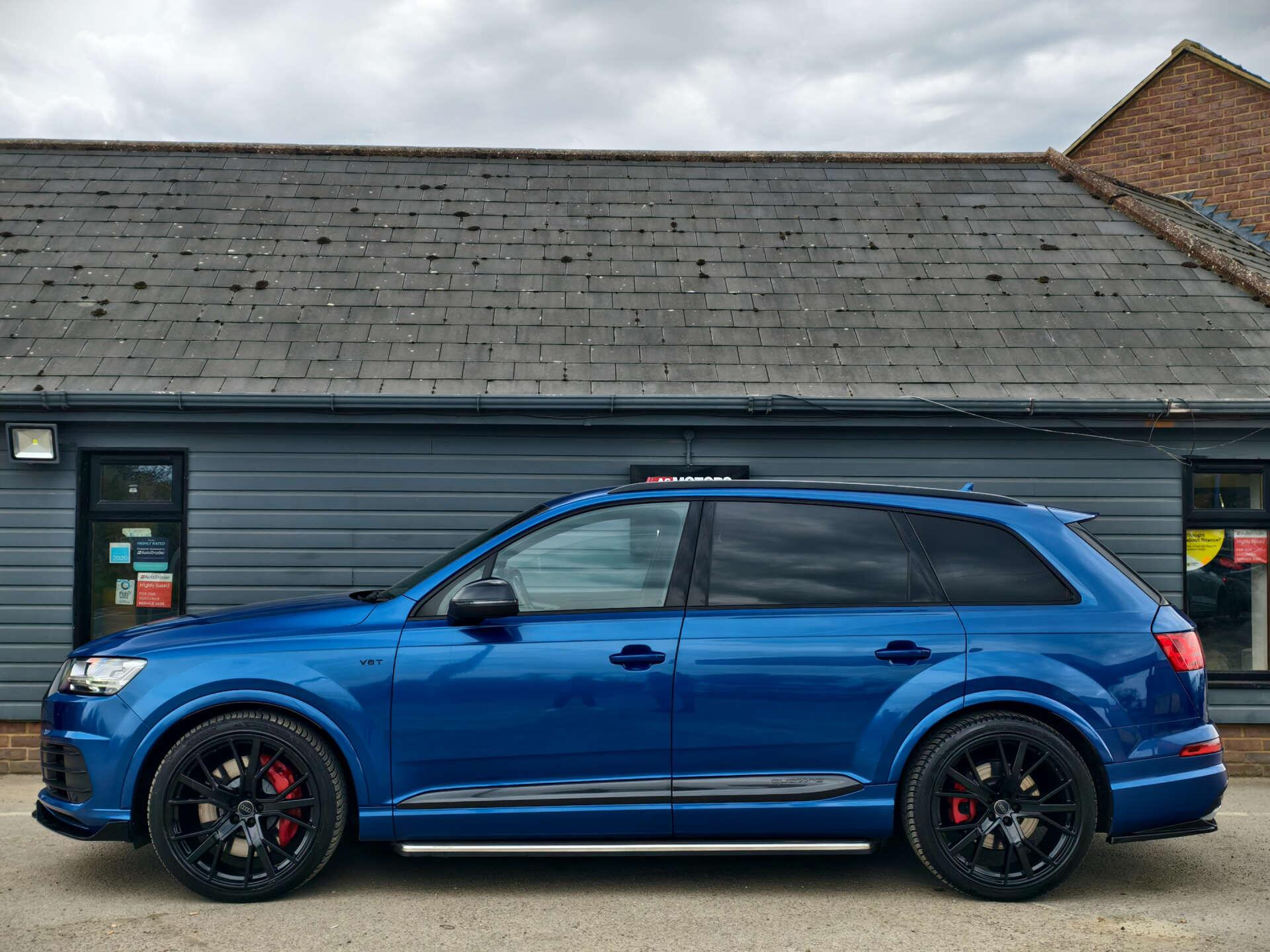 Audi SQ7 view 23