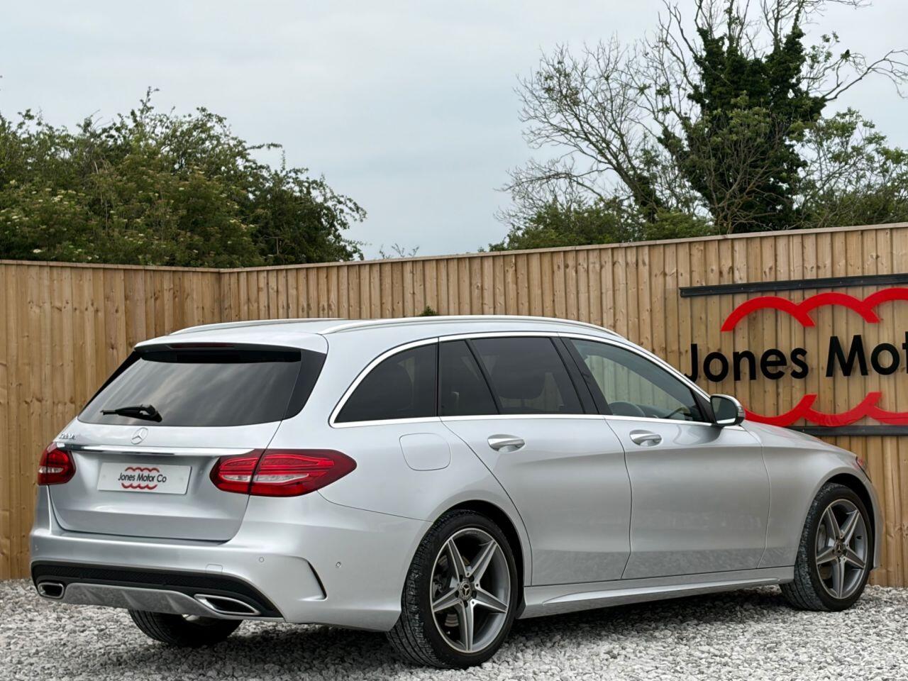 Mercedes-Benz C-Class view 8