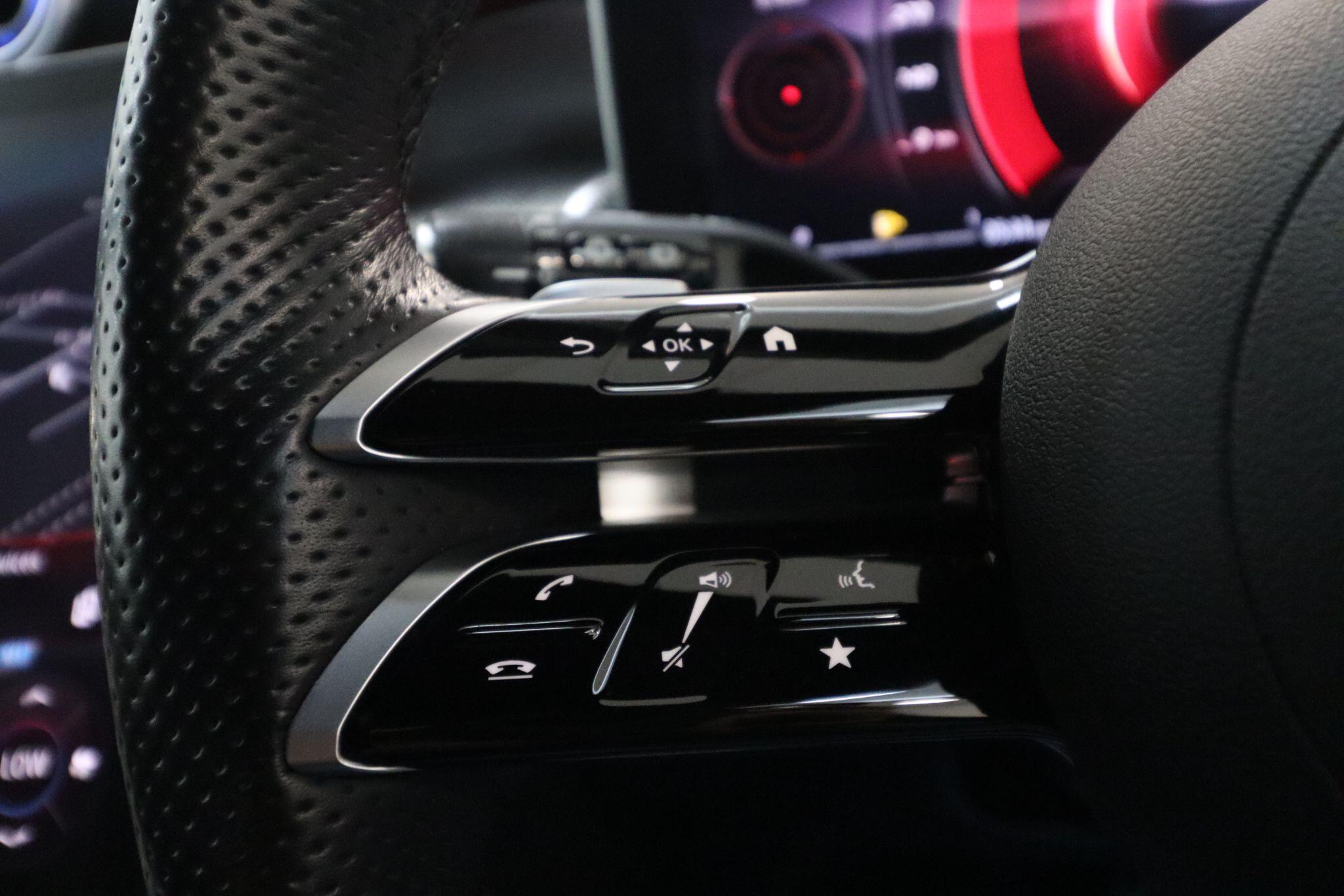 Mercedes-Benz GLC view 45