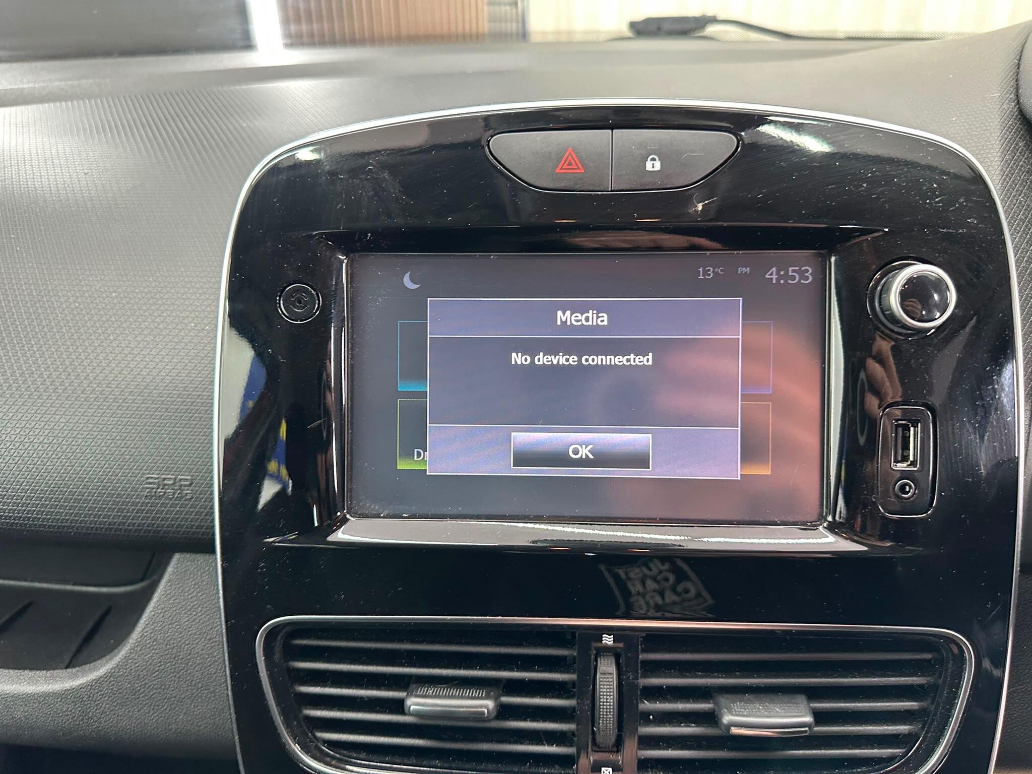 Renault Clio view 37