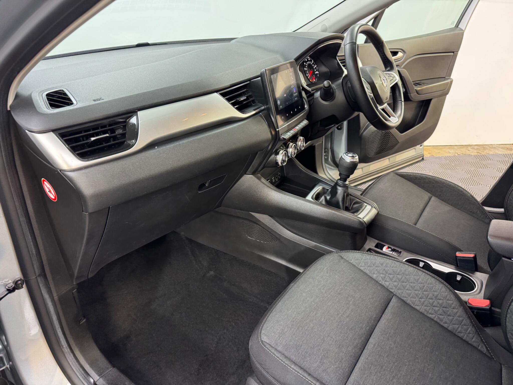 Renault Captur view 45