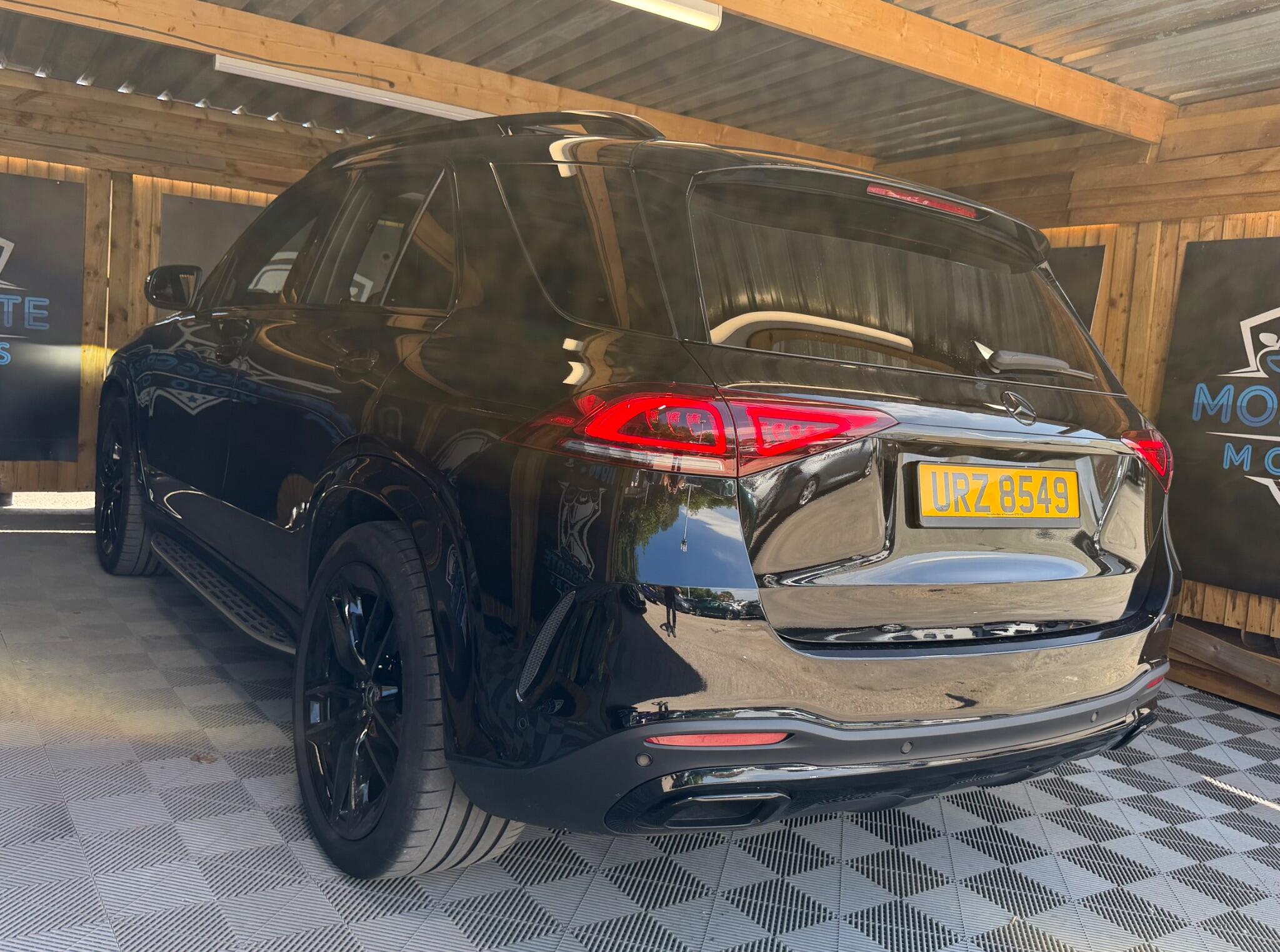 Mercedes-Benz Gle view 21