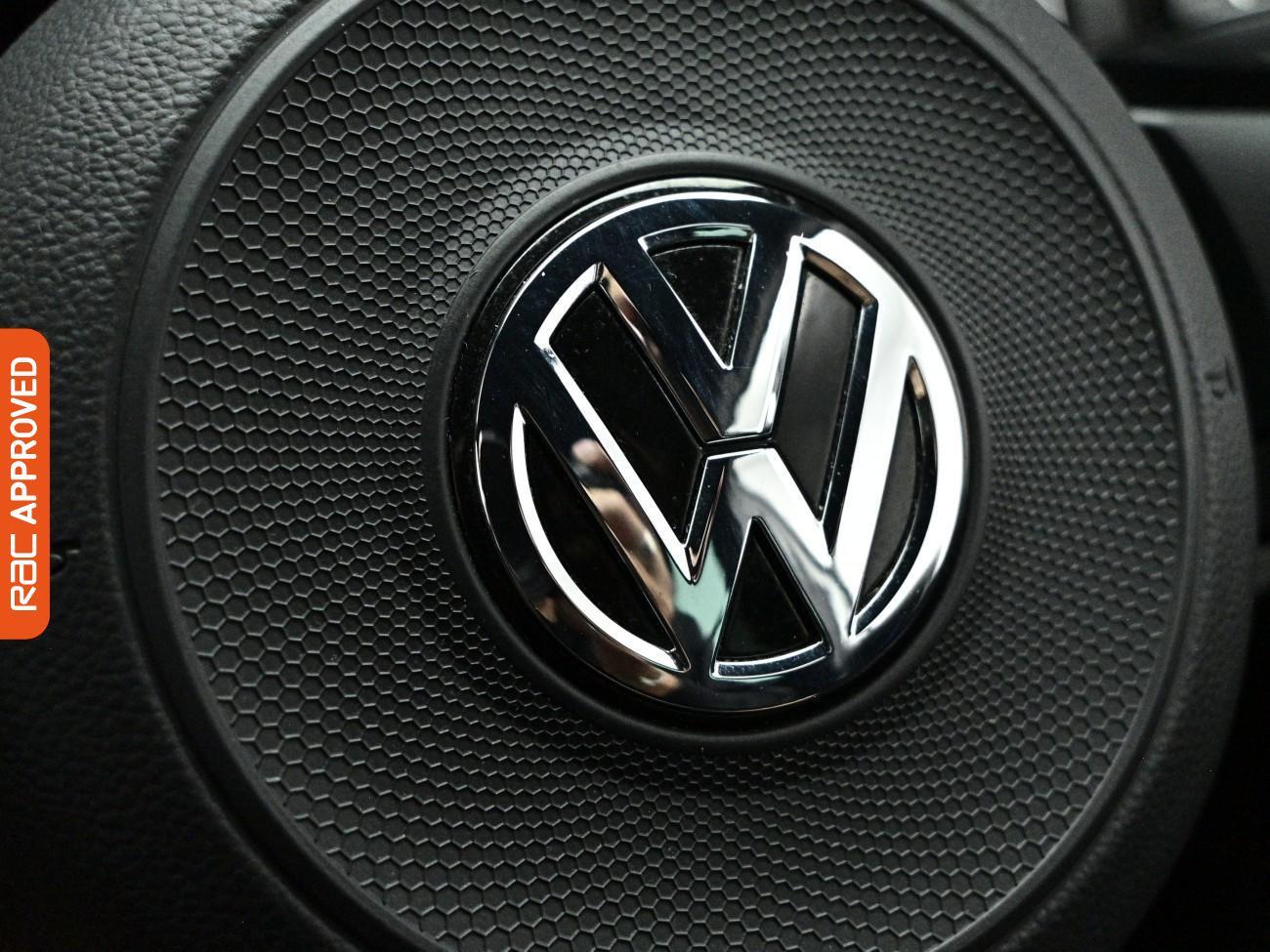 Volkswagen Golf view 25