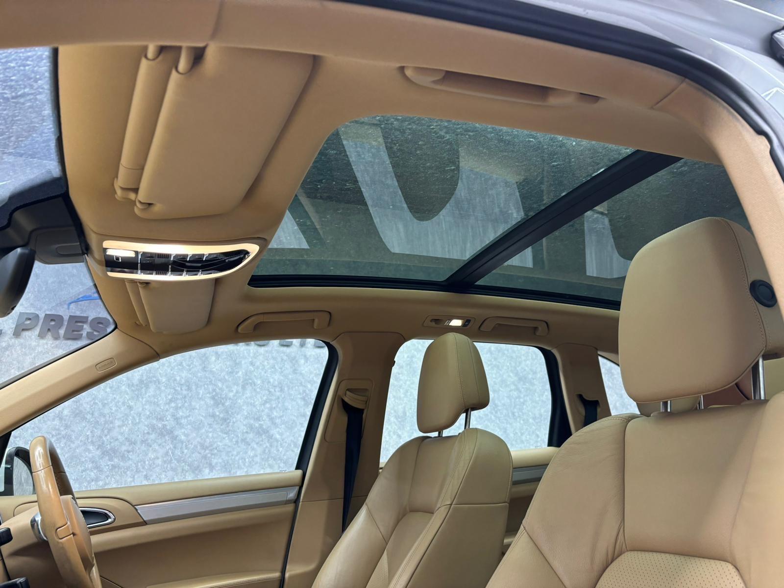 Porsche Cayenne view 19