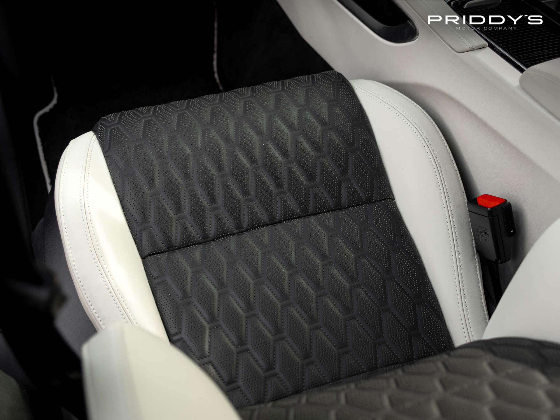 Jaguar F-Pace view 17