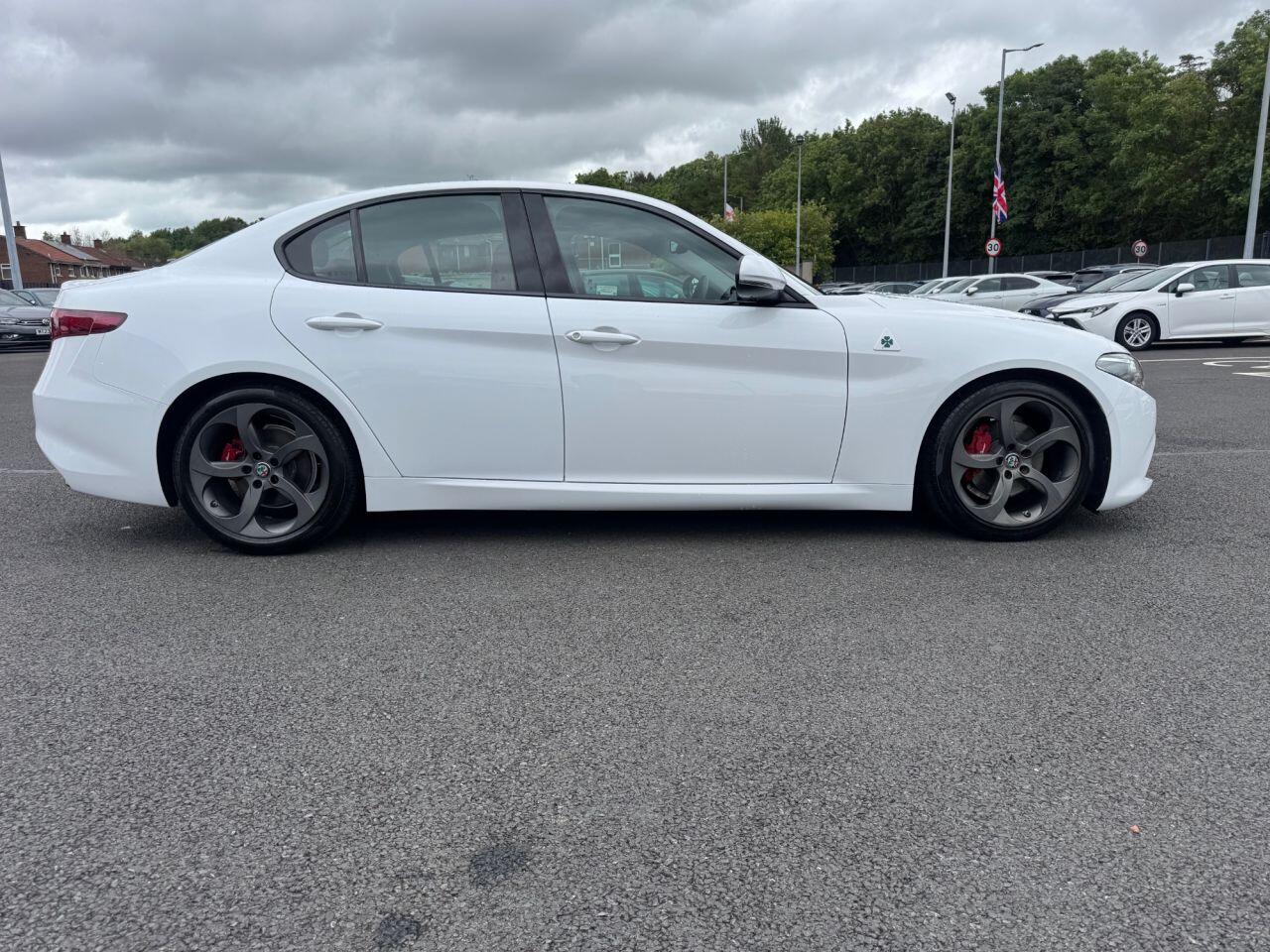 Alfa Romeo Giulia view 6